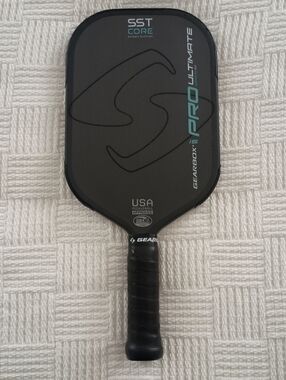 Gearbox Pro Ultimate Elongated 16mm Pickleball Paddle